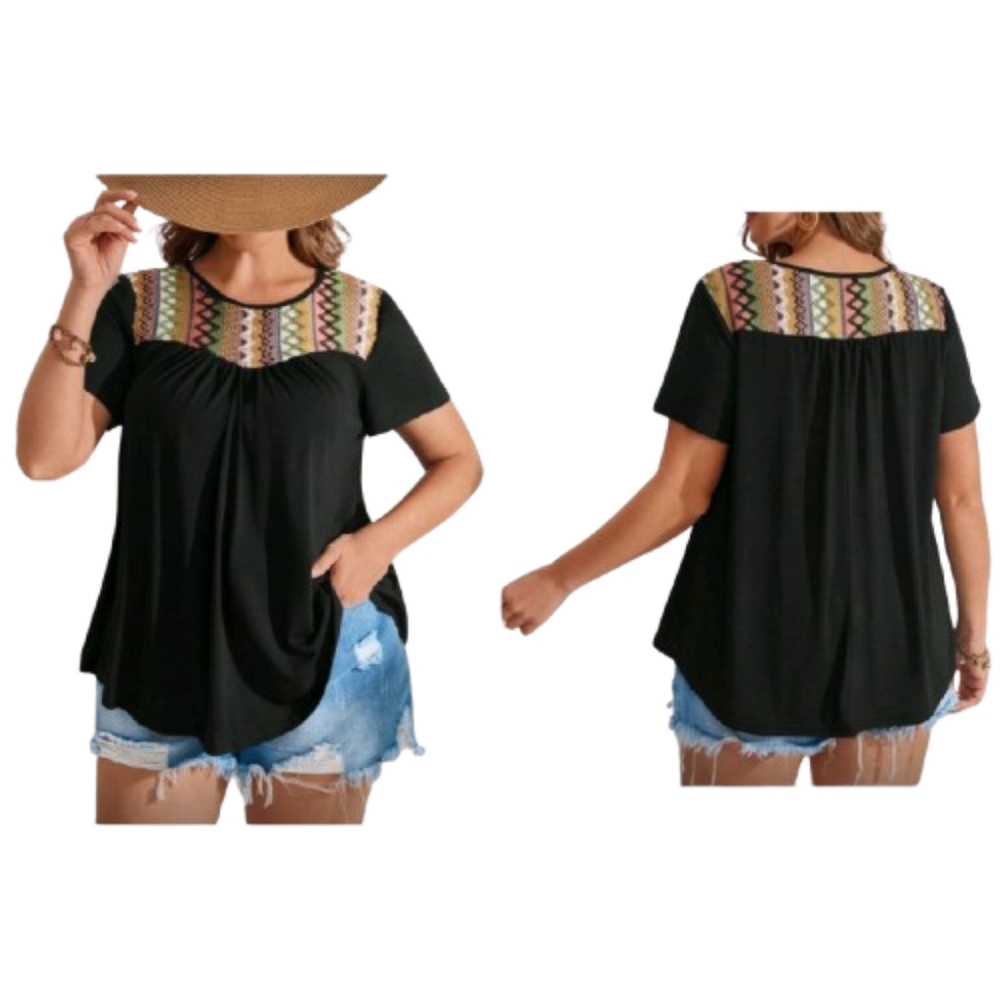 Emery Rose Plus Black Relaxed Fit Mixed Media Blouse Geo-Print Neckline